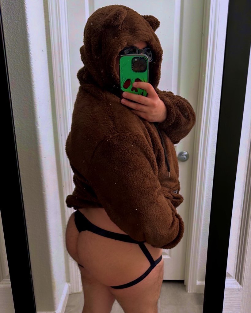 V-Cub 🧸 tweet media