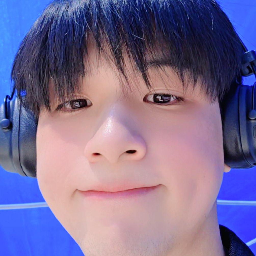 scoolnano's tweet photo. แยกมิออกเนย 𑙕ྀི.◜ ༥ ◝ 𐰉݁ https://t.co/fafeDYRsZT