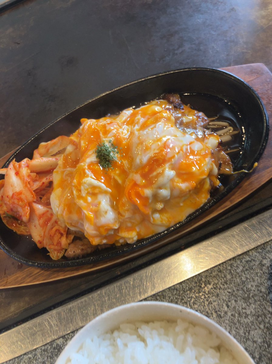 ふわとろのスタミナ豚バラランチ！！
まじで美味しい👍🏻