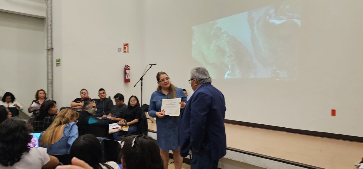 Jornada de Acompañamiento en CCMB  fortaleciendo el trabajo en equipo. Gracias a Centro de Maestros Ecatepec por el apoyo.