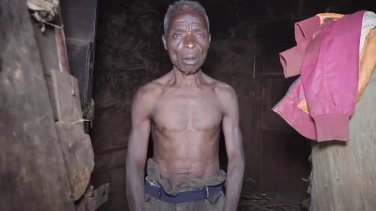 🚨MUNDO: Homem vive isolado há 55 anos por medo das mulheres.