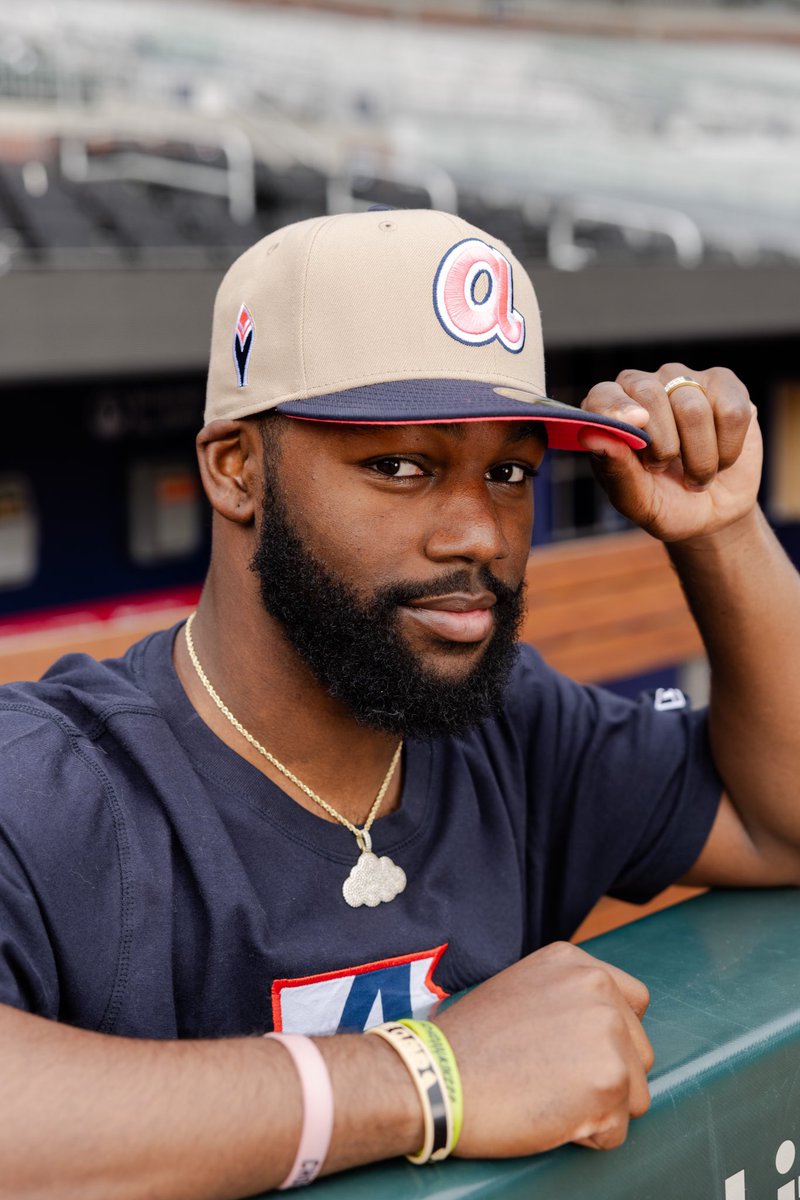 bravesthreads's tweet image. APRIL 9th at 11am 🔥@MoneyyyMikeee Collab Cap Drop!!! Buy a hat from 11am-12pm & get a photo with Mike! ONLY AT THREADS!