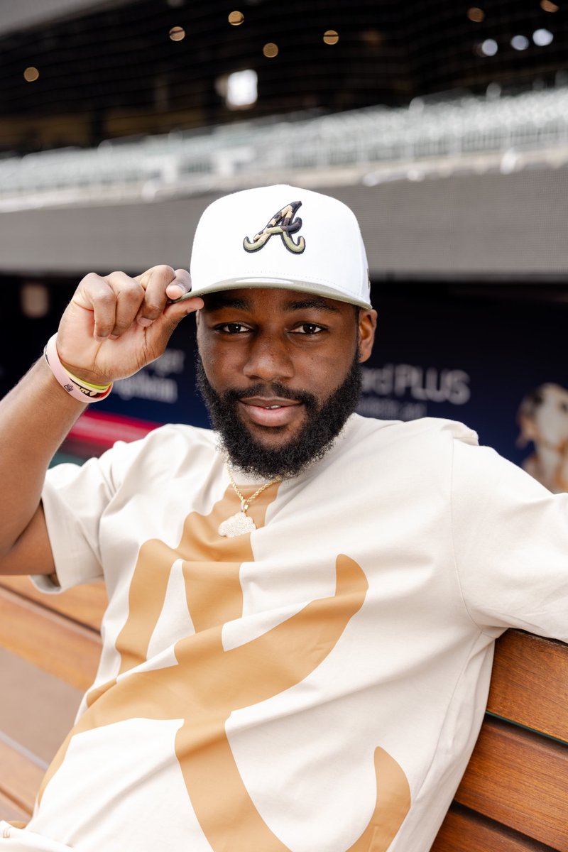 bravesthreads's tweet image. APRIL 9th at 11am 🔥@MoneyyyMikeee Collab Cap Drop!!! Buy a hat from 11am-12pm & get a photo with Mike! ONLY AT THREADS!