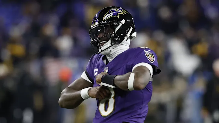 koestreicher34's tweet photo. Michael Vick on Lamar Jackson via @GetGotPod

"Lamar could be the MVP every year" https://t.co/w7MIKma5ym