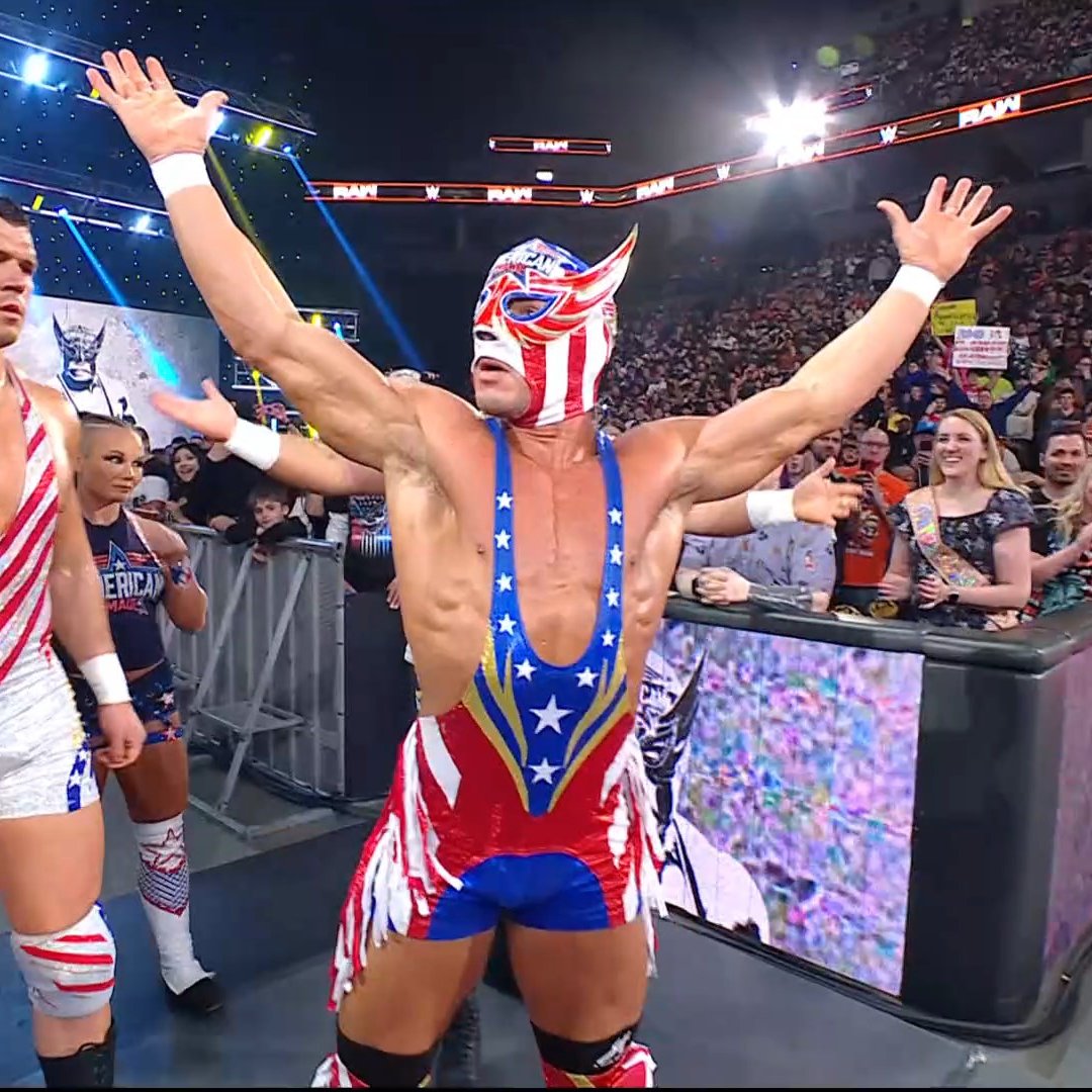 El Grande Americano hace trampas y se lleva la victoria junto al American Made contra la LWO #WWERaw #WWE