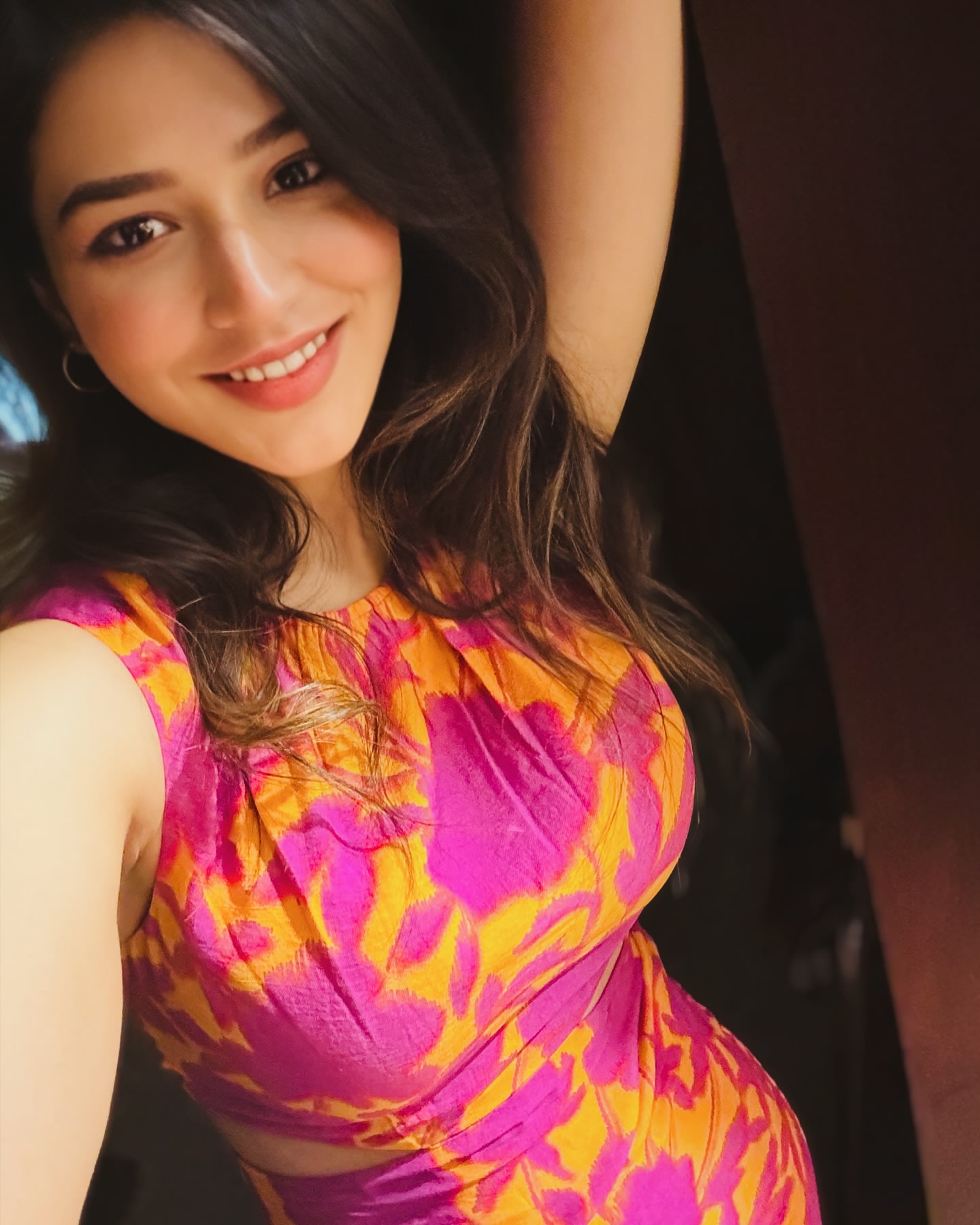 Gn-cyBAWAAAihch?format=jpg&name=large