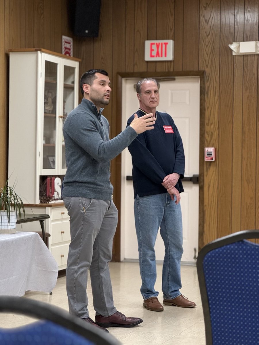 JayCostaUSA's tweet photo. Speaking tonight to the Closter Republican Club about how we are going to flip Bergen County and New Jersey from 🟦 ➡️ 🟥. 

#bergencounty #closternj #nj #newjersey #politics https://t.co/yiRSU15pTN