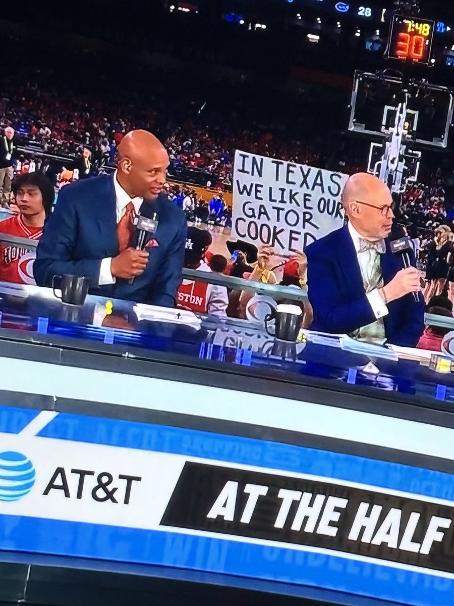 Mel Sipp (@coach___mel) on Twitter photo Houston is like that one AAU team that pick up full court at 8amš®āšØ <a href="/MarchMadnessMBB/">NCAA March Madness</a> Houston is like that one AAU team that pick up full court at 8amš®āšØ <a href="/MarchMadnessMBB/">NCAA March Madness</a>