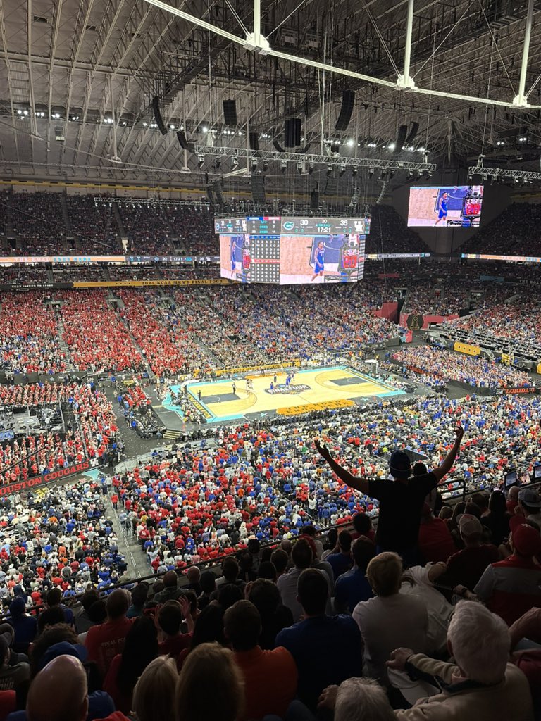 clevbusburn's tweet photo. I have lost my voice screaming at the refs. https://t.co/zsJdYzrlg3