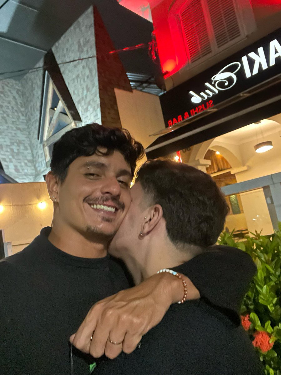 depois de um ano ficando ele me pediu em namoro