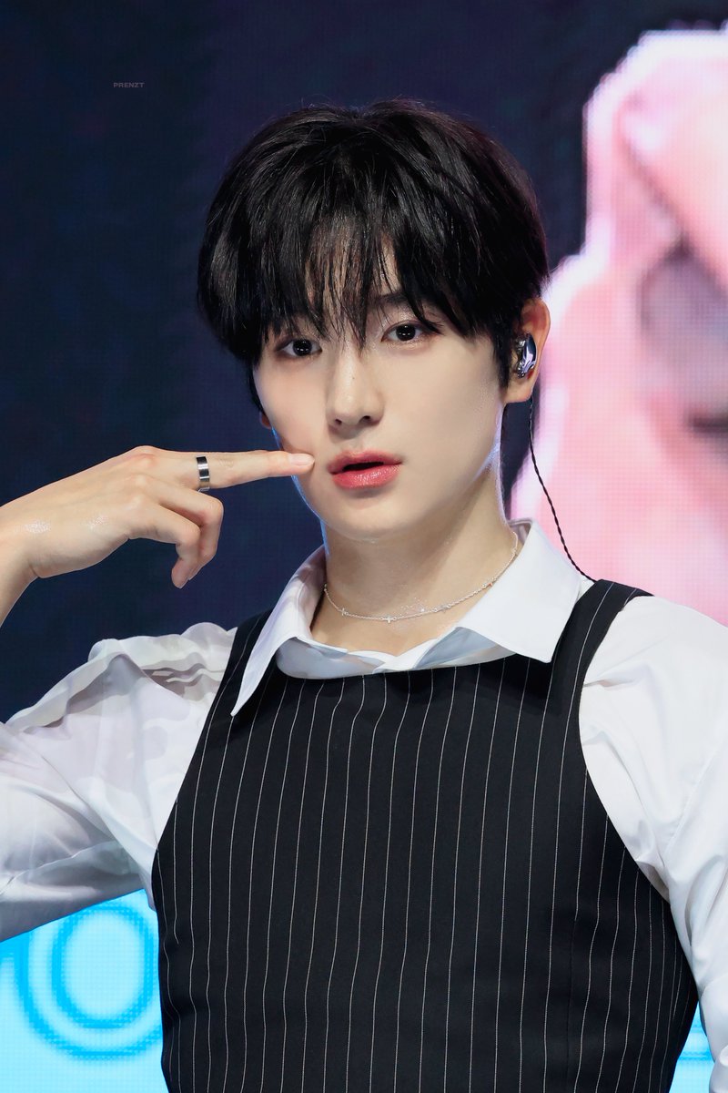 250323     
#현재 #이재현 #HYUNJAE 
#더보이즈 #THEBOYZ