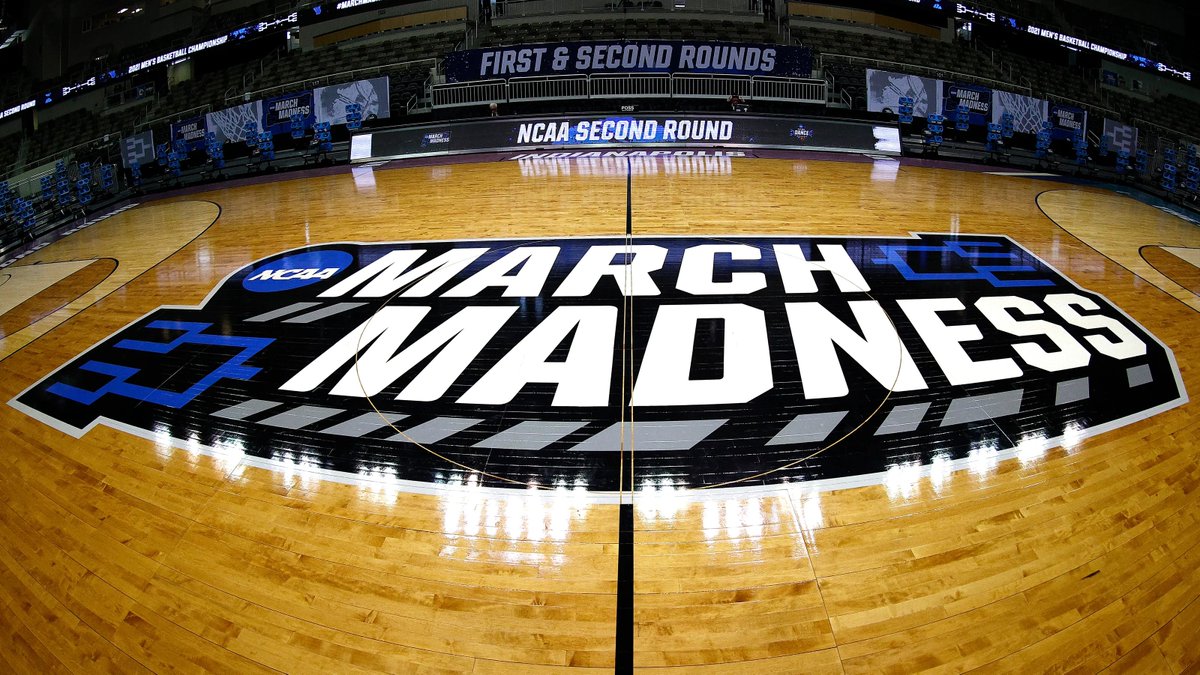 Get your free March Madness PDF playbook. ATOs, OOBs, and Horns sets from the 2025 NCAA Tournament.

🏀bit.ly/2025MarchMadne…
