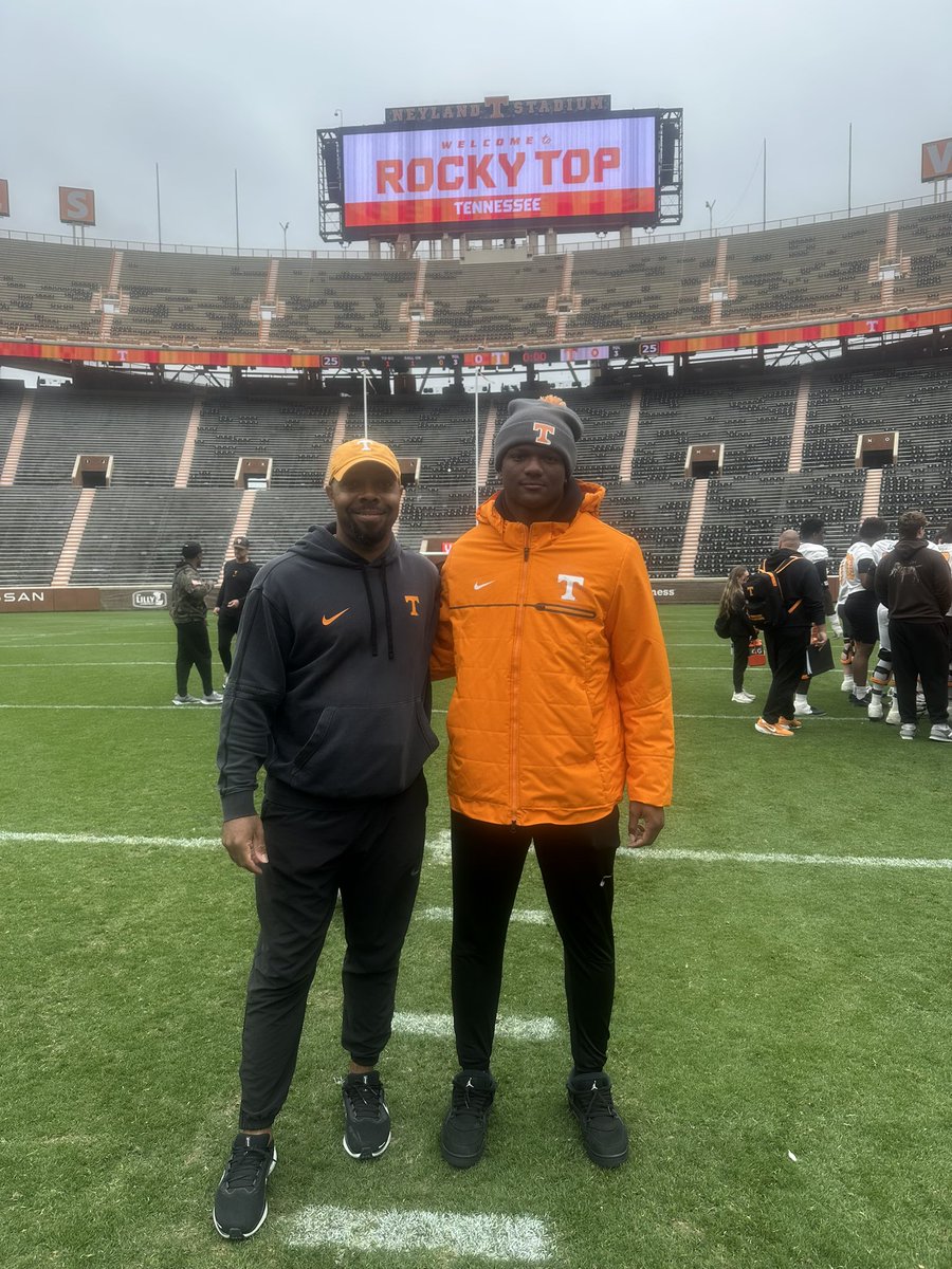 Derrek Cooper (@derrekcooper80) on Twitter photo Had a great time at Tennessee!!
<a href="/DeRailSims/">De'Rail Sims</a> <a href="/coachjoshheupel/">Josh Heupel</a> <a href="/CoachTimBanks/">Tim Banks</a> <a href="/CoachBreske/">Jake Breske</a> <a href="/GoVols247/">GoVols247</a> <a href="/VolFBRecruiting/">Tennessee Football Recruiting</a> Had a great time at Tennessee!!
<a href="/DeRailSims/">De'Rail Sims</a> <a href="/coachjoshheupel/">Josh Heupel</a> <a href="/CoachTimBanks/">Tim Banks</a> <a href="/CoachBreske/">Jake Breske</a> <a href="/GoVols247/">GoVols247</a> <a href="/VolFBRecruiting/">Tennessee Football Recruiting</a>