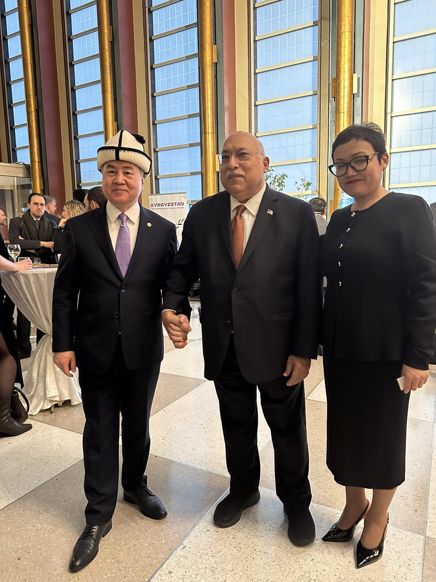 RaviBatra's tweet photo. I🇺🇸enjoyed discussing - in a light hearted manner, a serious topic - with dear @kasymalieva_a (@KyrgyzMissionUN) and her dear F. M. Zheenbek Kulubaev  @MFA_Kyrgyzstan, along with dear Aibek Moldogaziev (@kgembassy), why Central Asia & Kyrgyzstan serving on the UN Security Council is worthy, if it enhances global peace & security. 
@RanjuBatra & I were joined by many friends, including, @AmbKazUN and @TofigMusayev…

@SecRubio @USUN 
@RepBrianMast @RepGregoryMeeks @SenatorRisch @SenatorShaheen