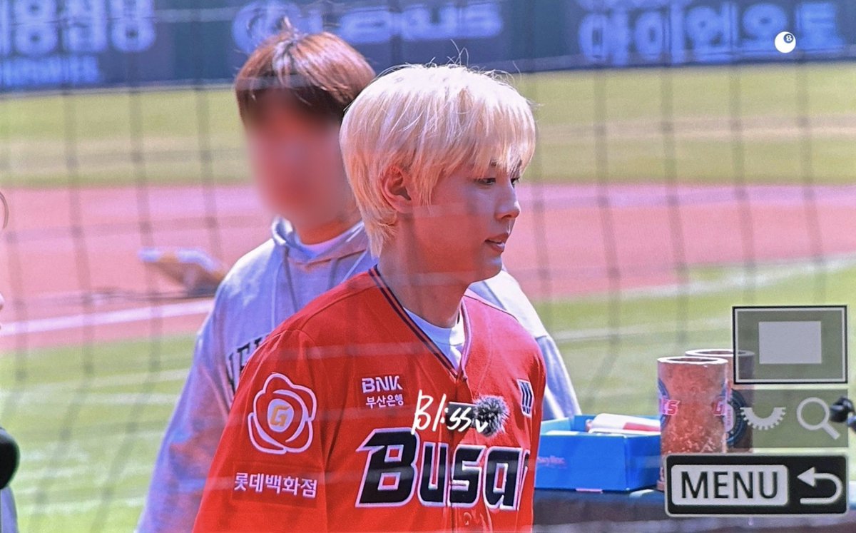 250406  
롯데자이언츠 시구 연습 🐶 드디어 시구다 🥹
 #재윤 #이재윤 #JAEYOON #SF9 <a href="/SF9official/">SF9official</a>