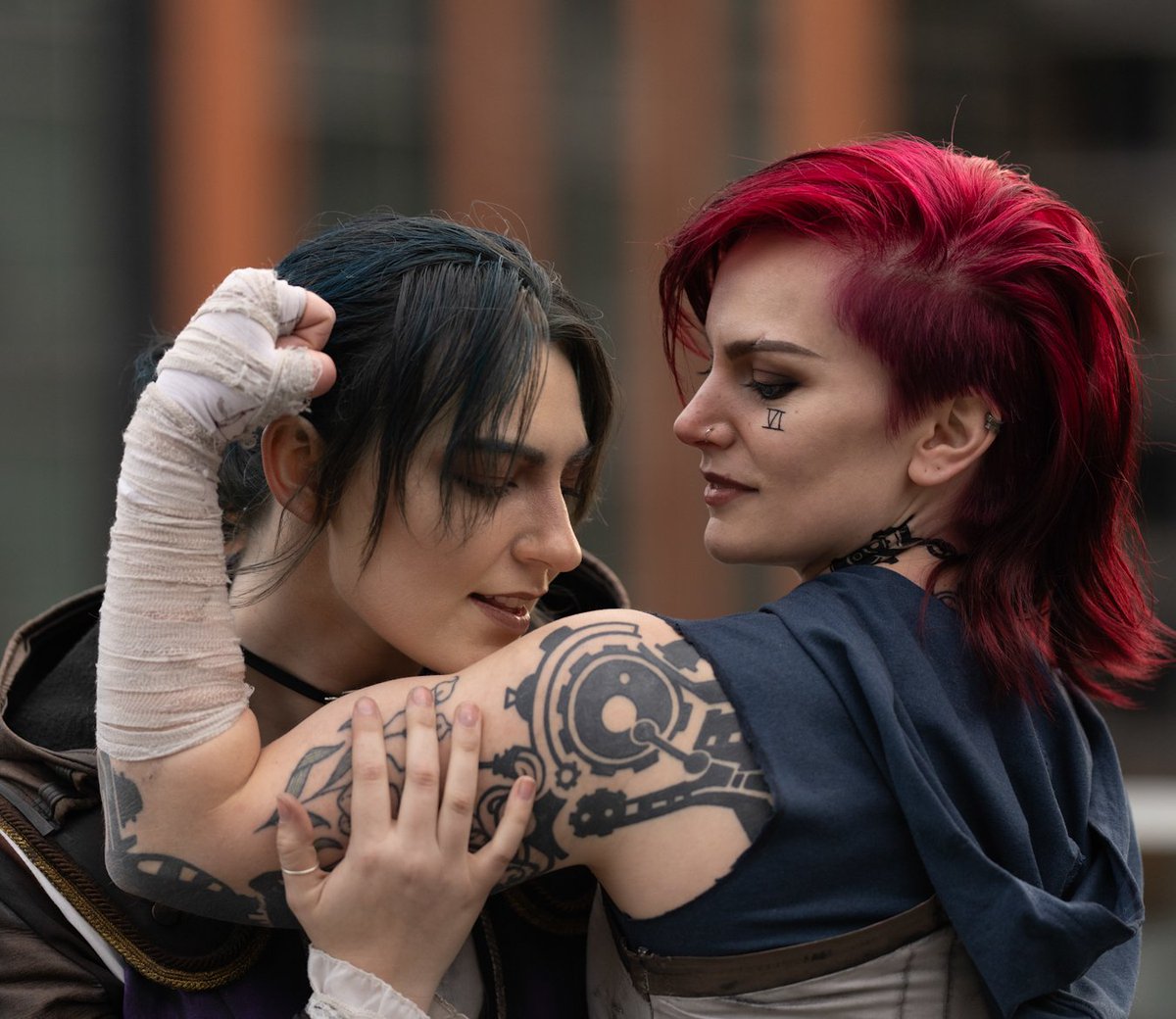 We did our best for that bicep trend but <a href="/PhiaCos/">Phia 🔱🗡🥀</a> was having too much fun #CaitVi #arcane