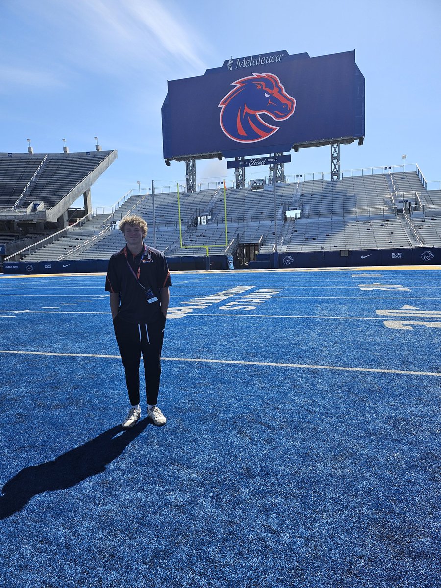 Will Little (@willlittle) on Twitter photo Thank you <a href="/BroncoSportsFB/">Boise State Football</a> and <a href="/CoachCollins46/">Stacy Collins</a> for the hospitality today! @coach_sd <a href="/CoachFly_/">Matt Fleischacker</a> <a href="/bjmullinBSU/">BJ Mullin</a> <a href="/jack_schne1der/">Jack Schneider</a>
#BleedBlue #bronconation
<a href="/SuteraCasey/">Casey Sutera</a> <a href="/BrightonBengal/">Brighton Football</a> <a href="/Frankie_Sutera/">Frankie Sutera</a> <a href="/PTrenches/">Pro-Tech-Trenches</a> Thank you <a href="/BroncoSportsFB/">Boise State Football</a> and <a href="/CoachCollins46/">Stacy Collins</a> for the hospitality today! @coach_sd <a href="/CoachFly_/">Matt Fleischacker</a> <a href="/bjmullinBSU/">BJ Mullin</a> <a href="/jack_schne1der/">Jack Schneider</a>
#BleedBlue #bronconation
<a href="/SuteraCasey/">Casey Sutera</a> <a href="/BrightonBengal/">Brighton Football</a> <a href="/Frankie_Sutera/">Frankie Sutera</a> <a href="/PTrenches/">Pro-Tech-Trenches</a>