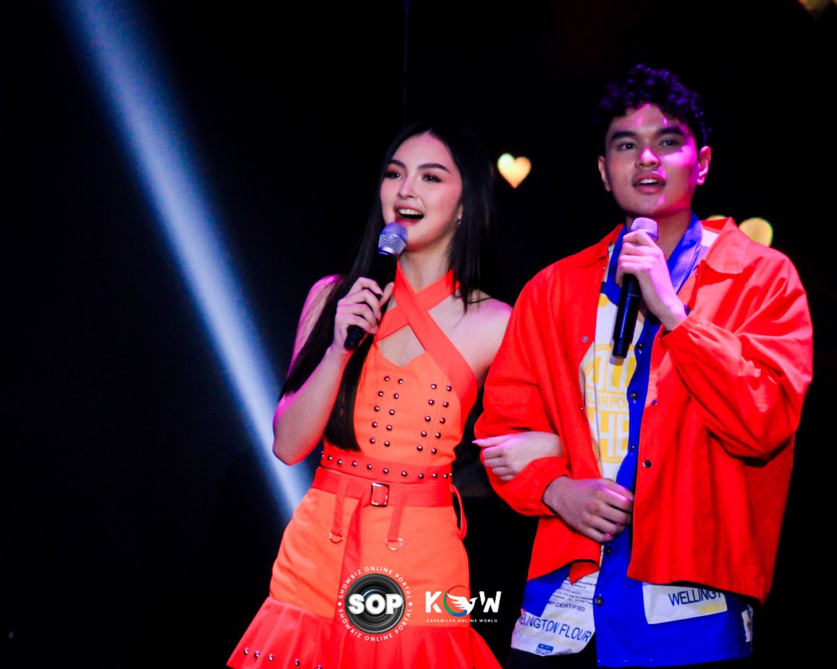 sopalerts's tweet photo. Yung ngiti ko sa dalawang ‘to kagabi! 🧡

#JpKai #KaiMontinola #Gen11FanCon https://t.co/yBpXK5tohH