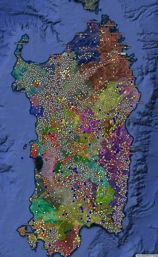 "Mi chiedo come sia possibile che la Sardegna, essendo il più grande museo a cielo aperto europeo, e uno dei più grandi al mondo, 8000 nuraghi, 3500 domus de janas, più di mille tombe dei giganti, più di 1000 menhir e centinaia di dolmen, centinaia di templi, decine di pozzi