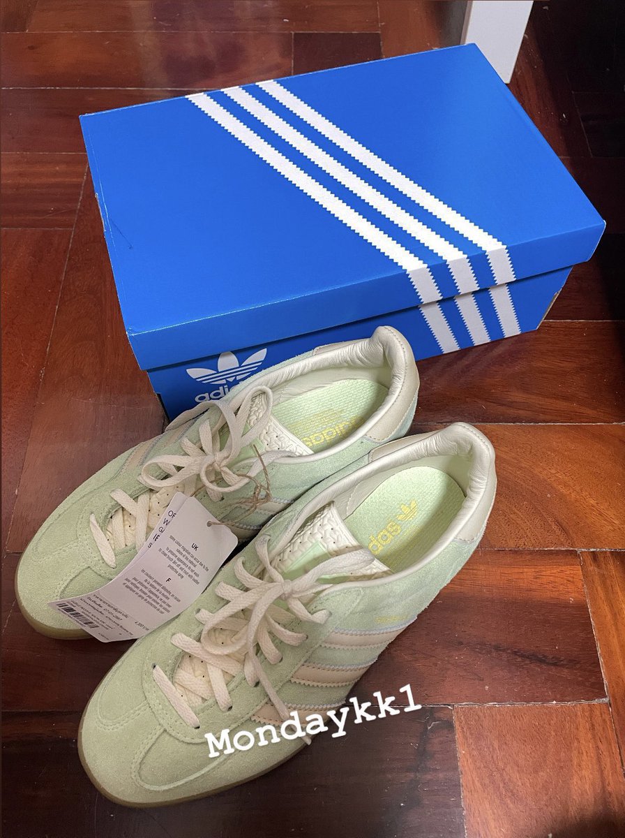 mondaykk1's tweet photo. ✿ ˚◞ Adidas gazelle indoor 
สี semi green ไซส์ us7.5 uk6 eur39 1/3 
ใหม่มากกก ใส่1ครั้ง
ส่งต่อ 2,900 ส่งฟรี 📮มีกล่อง มีป้าย

📌สนใจทักเดมมาได้เลยค่ะ 

#ส่งต่อรองเท้า #ส่งต่อเสื้อผ้ามือสอง #ส่งต่อรองเท้ามือ2 #ส่งต่อadidas #ส่งต่อของใช้ #ส่งต่อ #gazelle https://t.co/Xik6gLiRpy