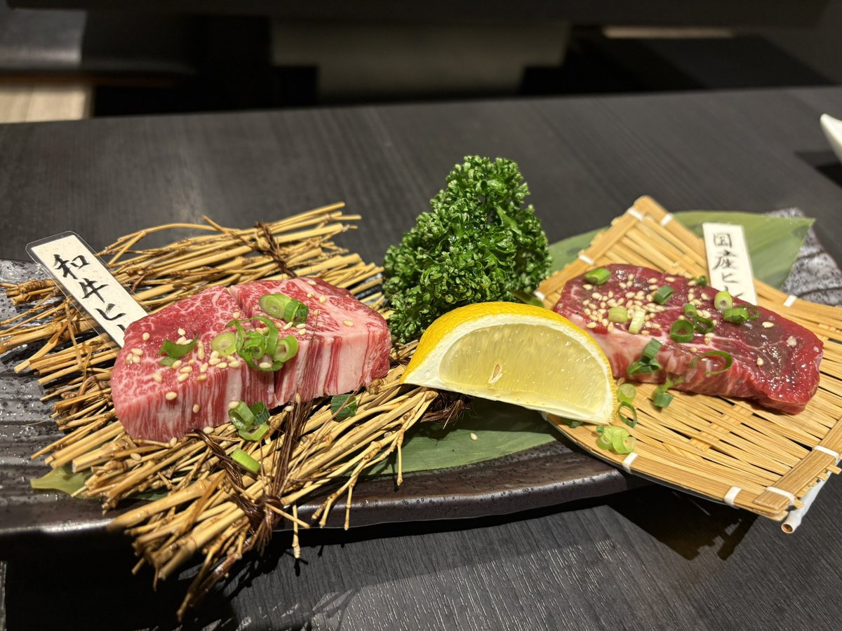 ぎゅうぎゅう王桜苑
馬刺し
馬レバ刺し
和牛上ハラミ
レバー
gyugyu.crayonsite.net
#焼肉
#大和駅