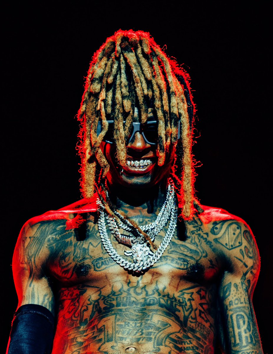 FIREMAN❗️@liltunechi x #dreamvillefest | 📸: (IG) <a href="/simonchasalow_/">Simon Chasalow</a>