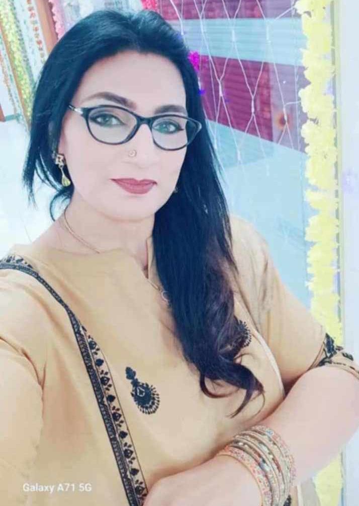 Syedaruqai22738's tweet photo. ہر آرزو فریب ہے ___ ہر جستجو سراب
مچلے جو دل بہت اُسے دیکھا دیا کرو https://t.co/a9i0y1fPKq
