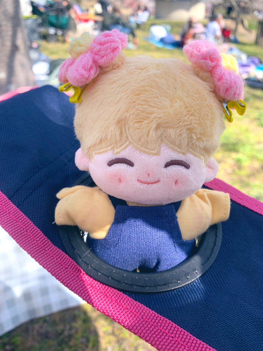 ひなたぼっこ🍑♡

#ララさん家
#ジェヒョンぬい
<a href="/puppyjaen/">Puppyjaen</a>