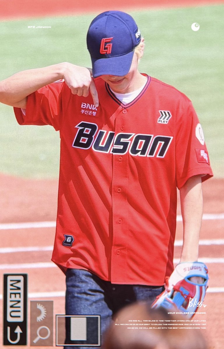 250406 롯데자이언츠 시구
 #재윤 #이재윤 #JAEYOON #SF9 <a href="/SF9official/">SF9official</a>