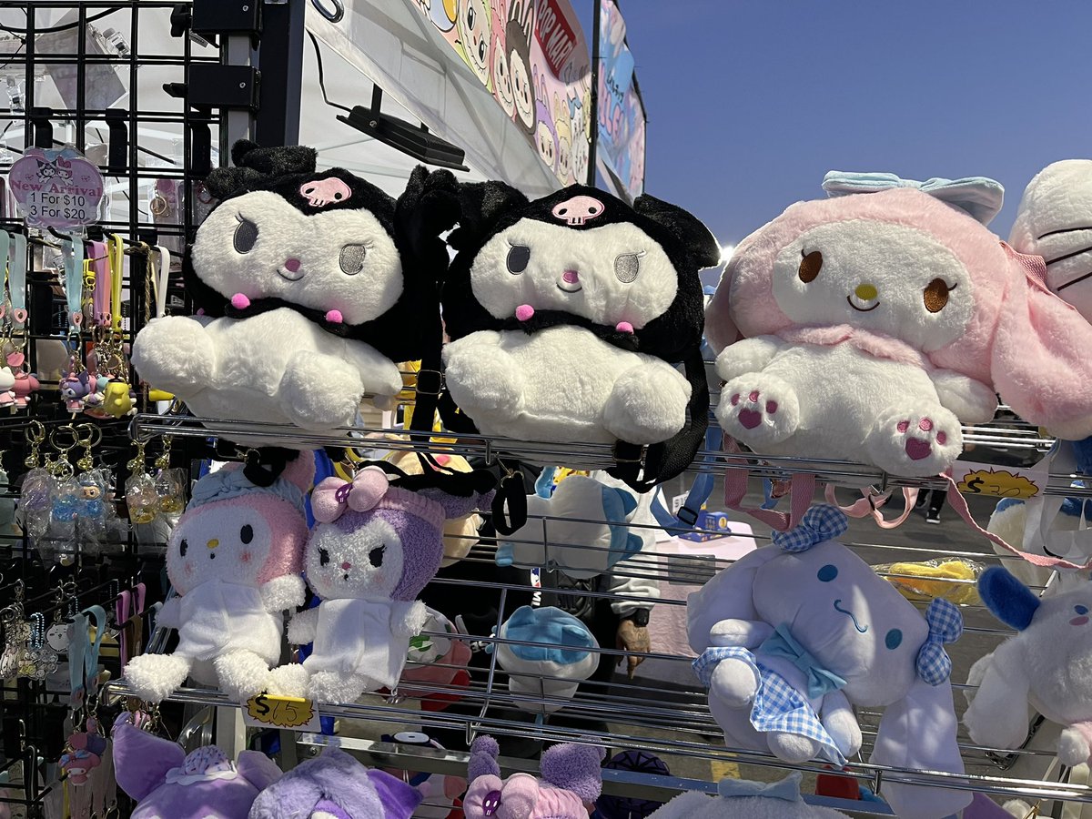 Spot08030722's tweet photo. 今日はlistner友達さんと
#ocjapanfair に行って来ました〜🥰
アニメの世界、日本に行く人、行った人多いからすっごい人でビックリ〜😳
思いがけず、私の推しの
#YuOoka さんとKanaさんの
#tjsradio
#LAGrooveRadio の生放送見られて興奮度max😆
#SDLA 再放送で🙇🏻♀️
#マルアベ104 後程🙇🏻♀️
#イマソラ https://t.co/Lchbc7SqJU