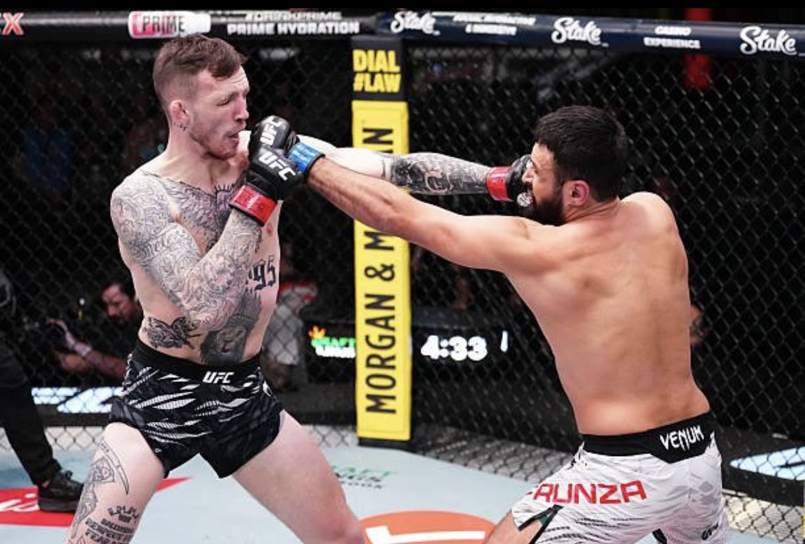 AlexTalksFights's tweet photo. @UFCNews @RhysMcKee After Rhys McKee was 0-4 in the ufc he pulled out his inner rocky and Defeats Frunza by doctor stoppage after putting a beating on him in the 1st rnd! Despite being a +135 underdog he got the job done. Congrats @RhysMcKee on your first win in the UFC more to come! #ufc #ufcnews https://t.co/EfVjr11OBT
