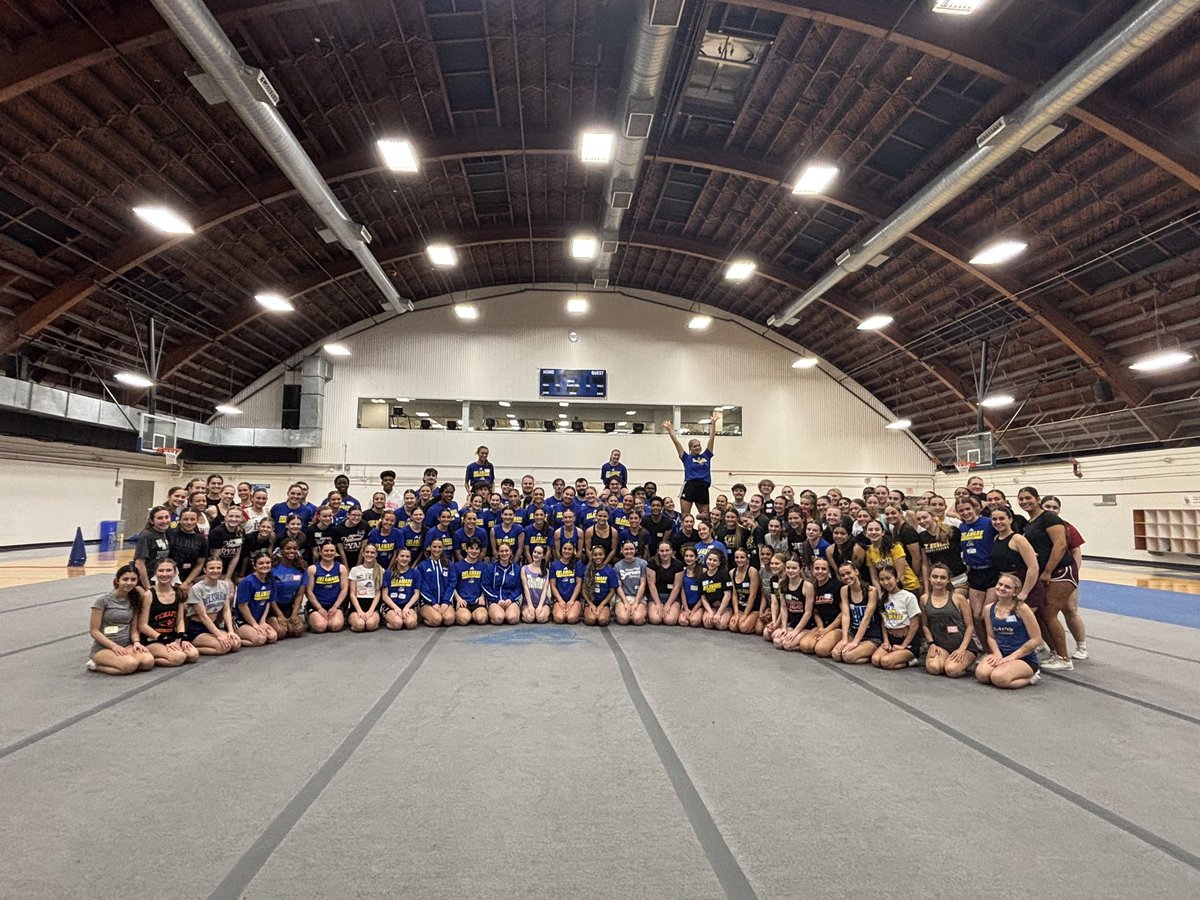 UDBlueHenCheer tweet media