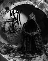 🖍️_ في تلك المحاريب التي تضئ بالنور في زواياها في اعماق قلبي حيث المعابد والمقدسات شيطاناً ينفث شراً كان ذات يوم امام وقديس وزاهد..
🖍️_ انا اعيش في داخلي حيث   انا المذنب و الملتزم و الشيطان  والقديس و الملاك و الملعون  فايهم اردت كنت لك ماتريد..
<a href="/3zowf1/">♚مُــواد؏♚</a>
#فلسفة_موادع