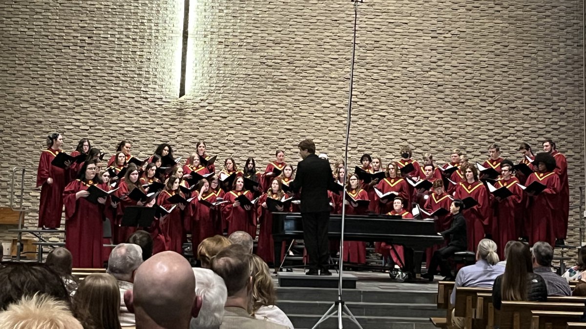 Great job to <a href="/musicatsimpson/">musicatsimpson</a> Choir on this evening’s concert!