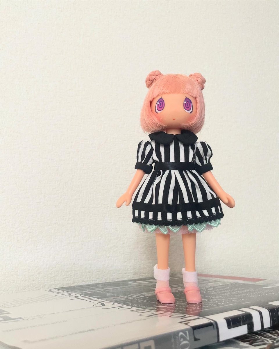 ジョシィです。

唯一無二のジョシィです！
再び。

せっかくピンクのパニエと
薄いミントグリーンのアンダースカートを
合わせていたのに見えてなかった。

#ジョシィ #ジョシィn #petworks #petworksdoll
