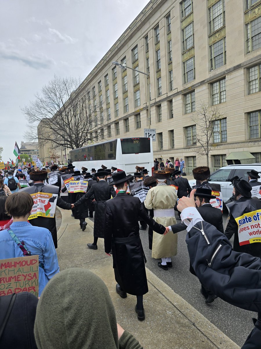 D3generocity's tweet image. Was at D.C today