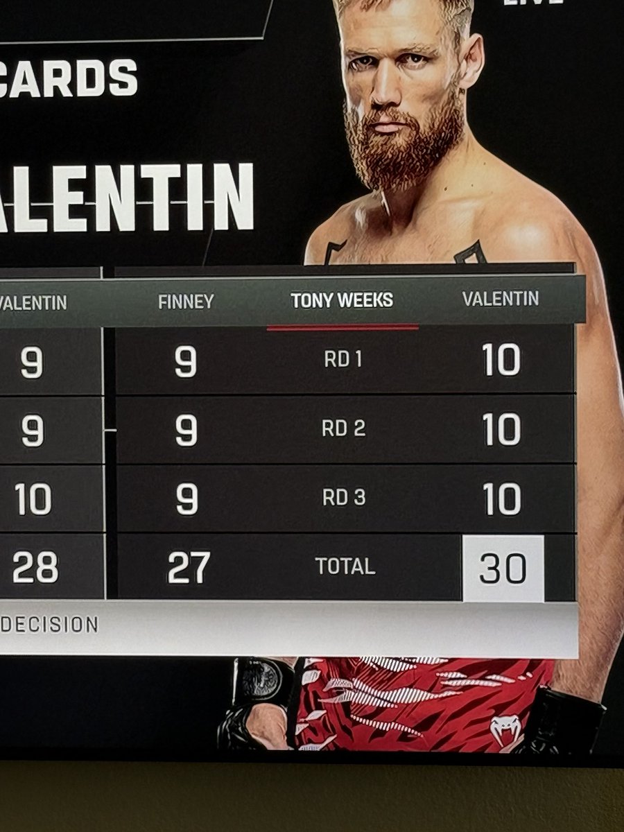 johnalessio79's tweet photo. Huh????? @ufc lol https://t.co/Bo1os8kMtS