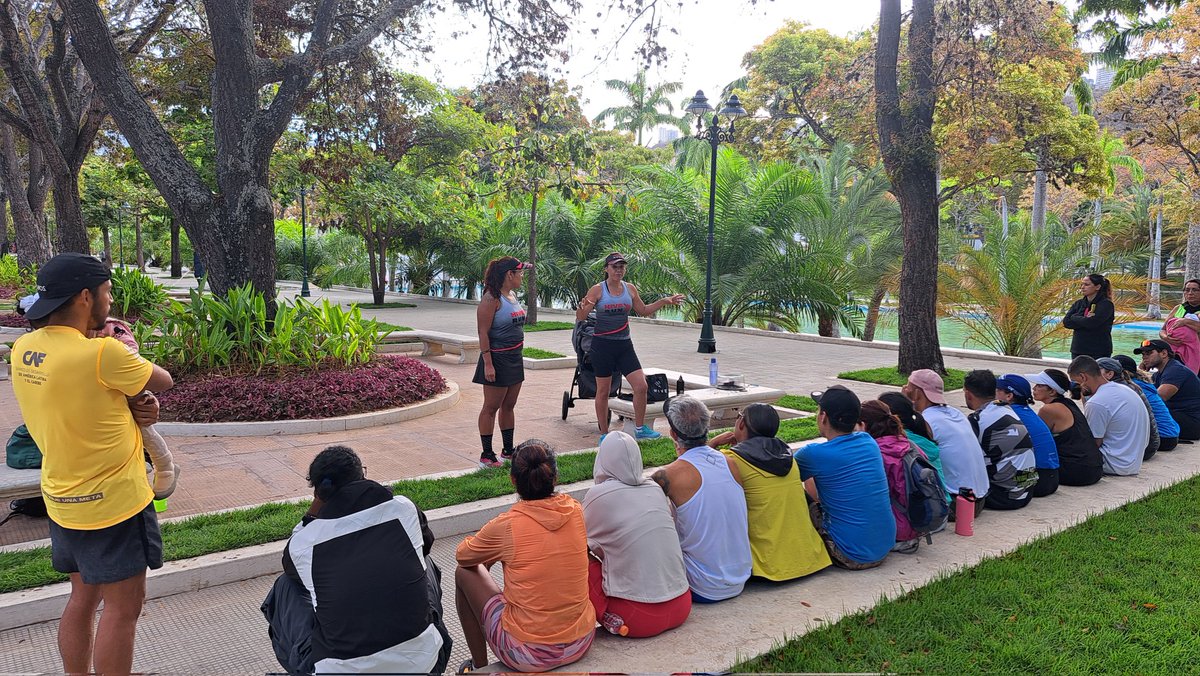 Hoy hablamos sobre los beneficios de pertenecer a nuestra comunidad en #Hive al club de running Rhinos.