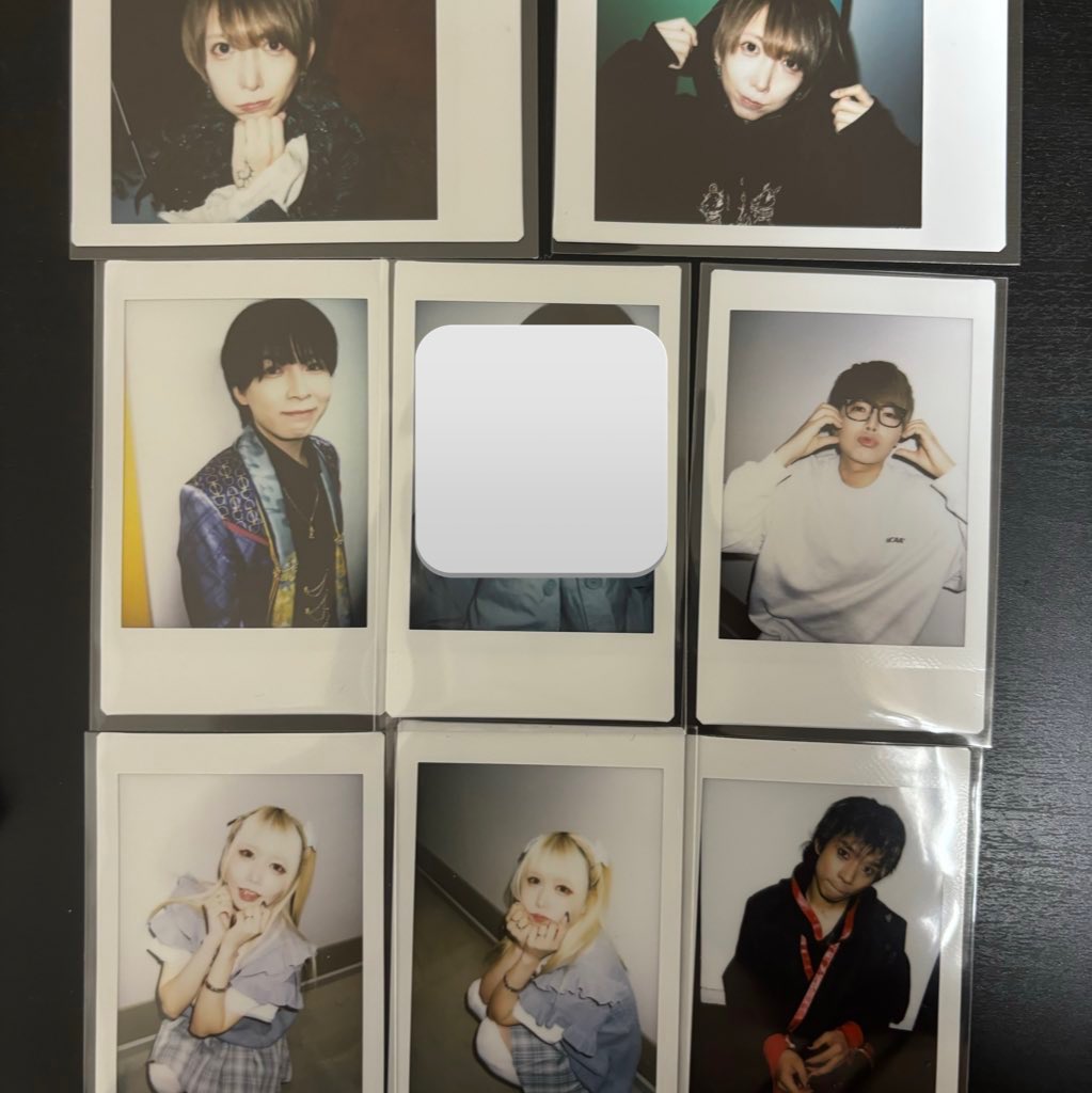 Dモン DMONSTER チェキ 

譲▶︎画像参照(1.2枚目6日分、3枚目5日分)
求▶︎🐼水or定価

一部交換のみです。
お気軽にお声がけください。