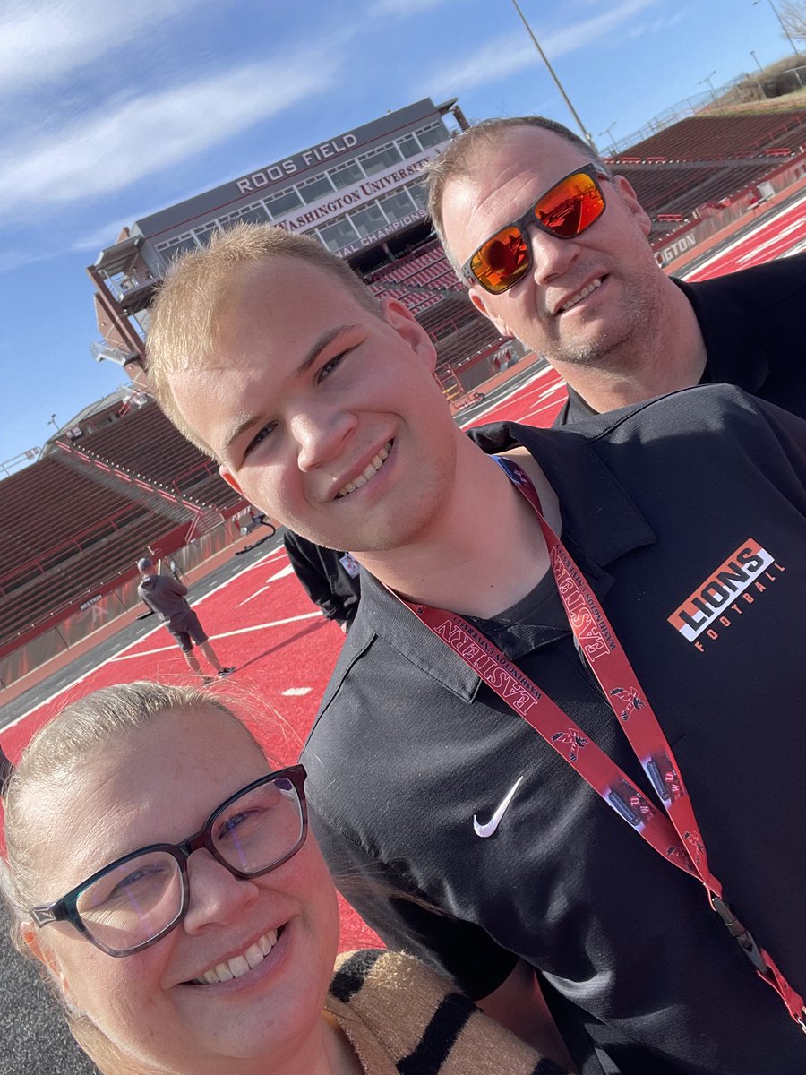 Ben Edwards (@ben_edwards77) on Twitter photo I had a great time at Eastern Washington’s Jr day and look forward to developing relationships with the coaches Go Eagles!!!
<a href="/CoachBestEWU/">Coach Aaron Best</a> @CoachSutherIMG <a href="/CoachGermer/">Chad Germer</a> <a href="/Coach_Heffler/">Andrew Heffler, M.S.</a> <a href="/EWUFootball/">EWU Football 🏈</a> I had a great time at Eastern Washington’s Jr day and look forward to developing relationships with the coaches Go Eagles!!!
<a href="/CoachBestEWU/">Coach Aaron Best</a> @CoachSutherIMG <a href="/CoachGermer/">Chad Germer</a> <a href="/Coach_Heffler/">Andrew Heffler, M.S.</a> <a href="/EWUFootball/">EWU Football 🏈</a>
