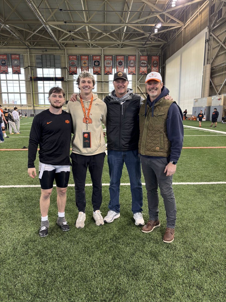 Jason Freeman (@coachjfreeman86) on Twitter photo Great to see my former teammate <a href="/S_Alexander80/">Stephen Alexander</a> and his son <a href="/case_alexander5/">Case Alexander</a> at practice today.
<a href="/TheGavinFreeman/">gavin freeman</a> Great to see my former teammate <a href="/S_Alexander80/">Stephen Alexander</a> and his son <a href="/case_alexander5/">Case Alexander</a> at practice today.
<a href="/TheGavinFreeman/">gavin freeman</a>