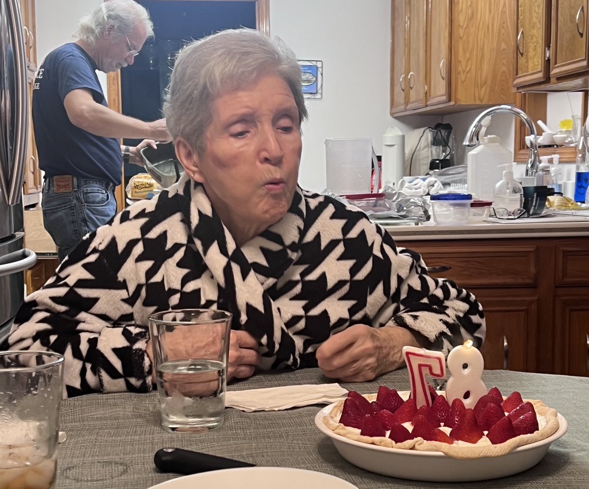 WhitsonOEmory's tweet photo. Happy 87th, Grandma!❤️🎂

Blessed to be back home in Louisiana with family this weekend. ⚜️🐊 https://t.co/huJ6qPX9xV