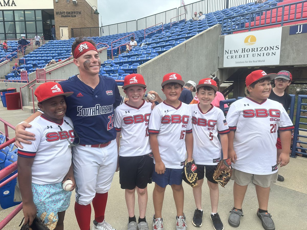 SBGsox's tweet image. Good to have former Prime 23 Catcher Duncan Mathews (South Alabama) take time to say hello to our Mobile youth Sox. Ty Dunc!

@DuncanMathews10 @SouthAlabamaBSB 
Daniel 2:20