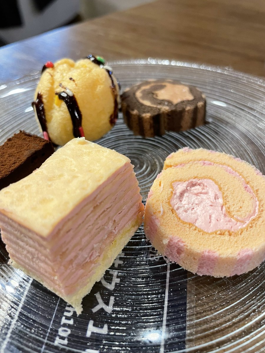 harada4atsushi's tweet photo. 娘とBUB Resort Yatsugatake行ってきた。クルーが一日中子供と全力で遊んでくれるし、ご飯も全部美味しかったので最高。子持ちにおすすめ https://t.co/hgyXJJilLl