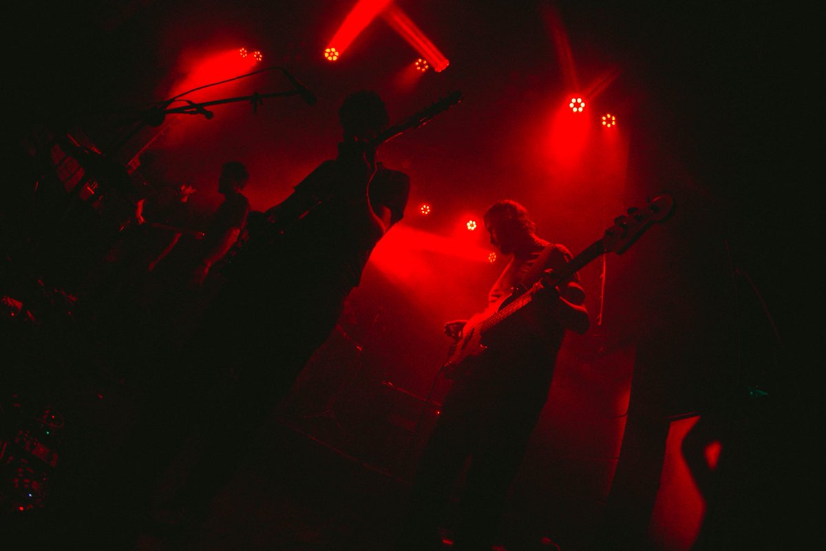 Para los lindos de <a href="/LSubtitulos/">los subtítulos</a> en el día de <a href="/uncuartocd/">¼ Compañía Discográfica</a> 🥺❤️‍🩹