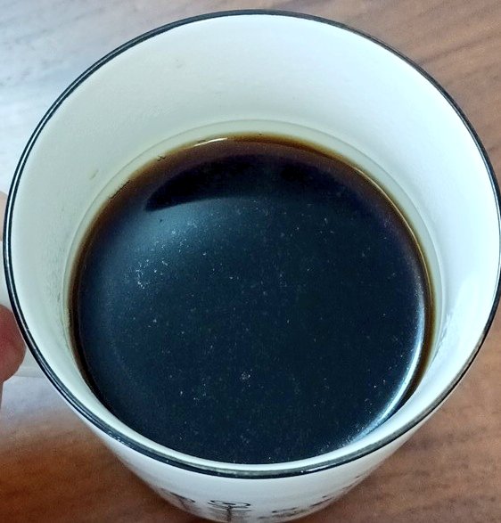 wanikeiba's tweet photo. mamechamameさんのグアテマラ(パカマラ・ナチュラル)をペーパードリップで✨☕✨
同じグアテマラでも朝飲んだブルボンよりもミルクチョコの優しい甘味が口の中に広がり、冷めてくるとフルーツの明るい酸味も心地よく一緒に合わせたバターケーキとも相性良かった🎵 https://t.co/DxT1z0paaU