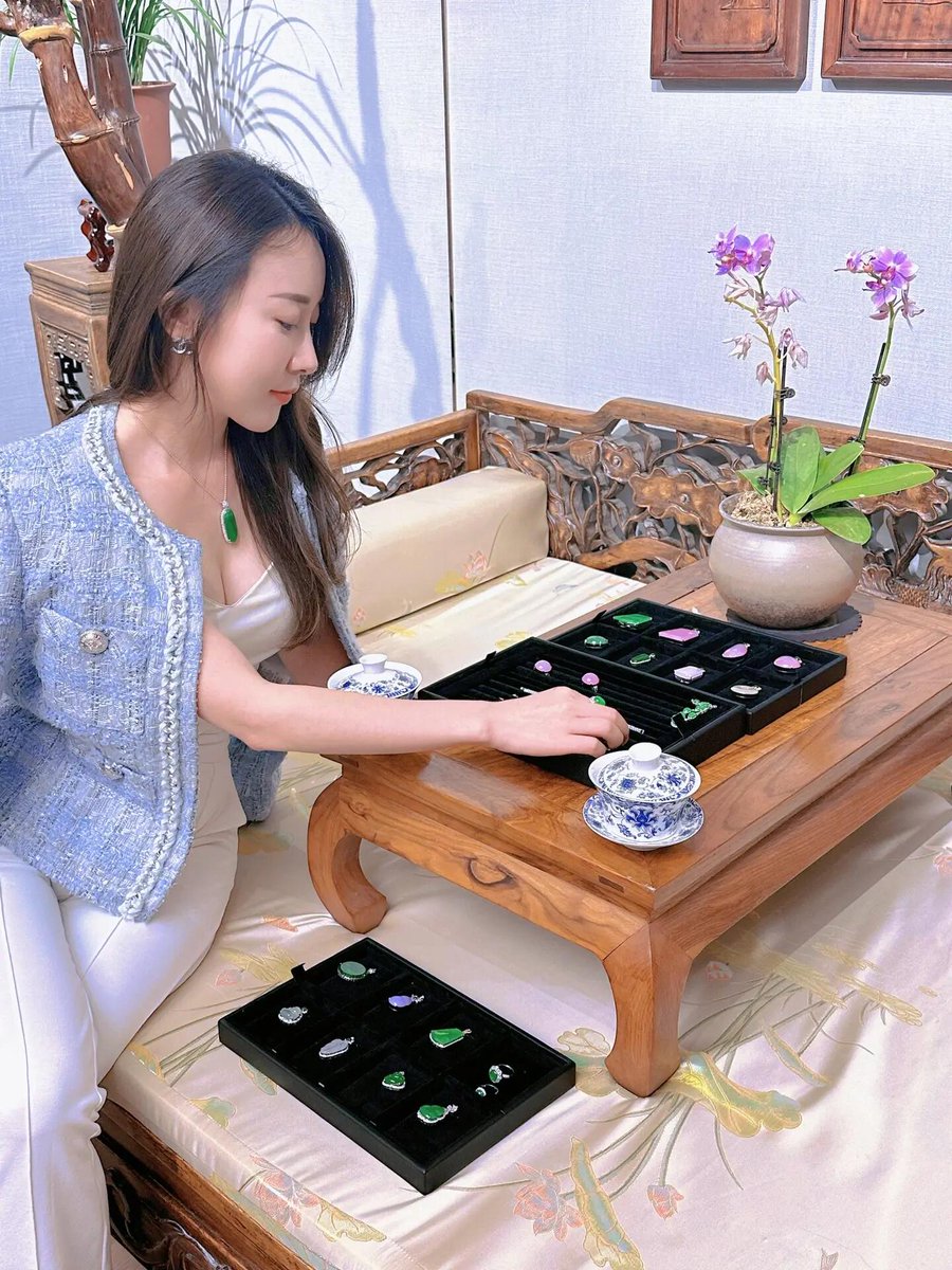 DCecHunts's tweet image. 好きなことを段階的に管理しましょう。
蓄積した経験を活かして学んでいきましょう〜
心が望むところへ、足はどこへでもついて行きます。
未来は来る、そして希望がある〜💪