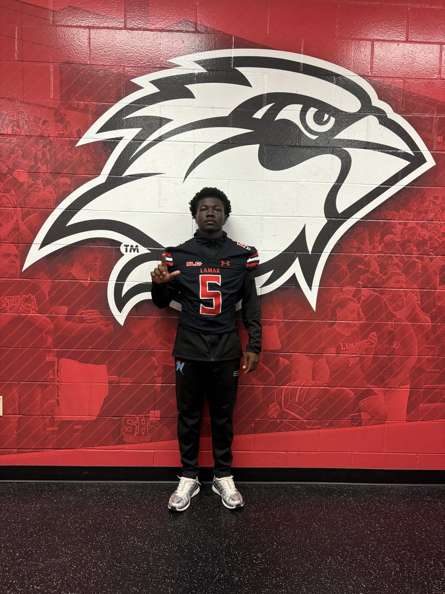 Had a great day at <a href="/LamarFootball/">Lamar University Football</a> for junior day. Thanks to <a href="/coachcordova/">Wayne Cordova</a> for the invite. #Cardinals #lamarfootball!!!