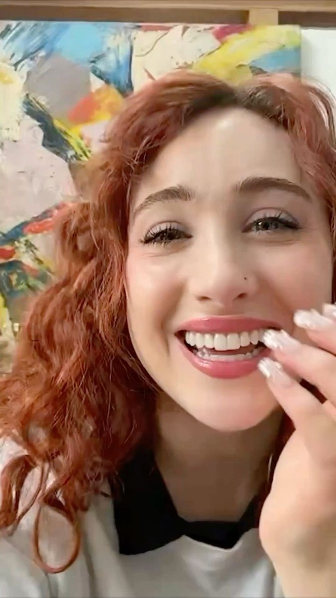 pretty girl ₊˚⊹♡