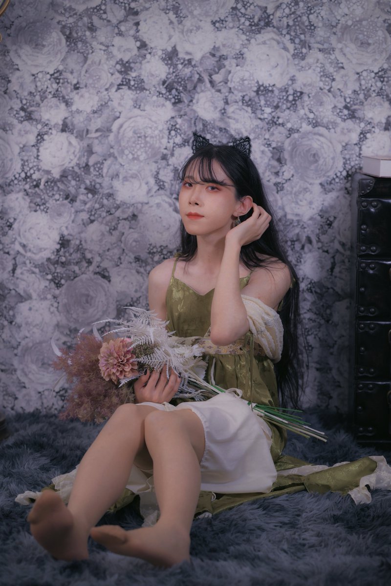 aya♡ Post by Aya on X: 🐈‍⬛💐